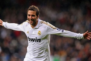 开云体育官方下载-CBA各地训练营开营 青少年参与热情高涨，cba训练营怎么报名